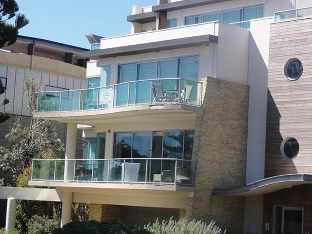 Apartment 507 At The Waves