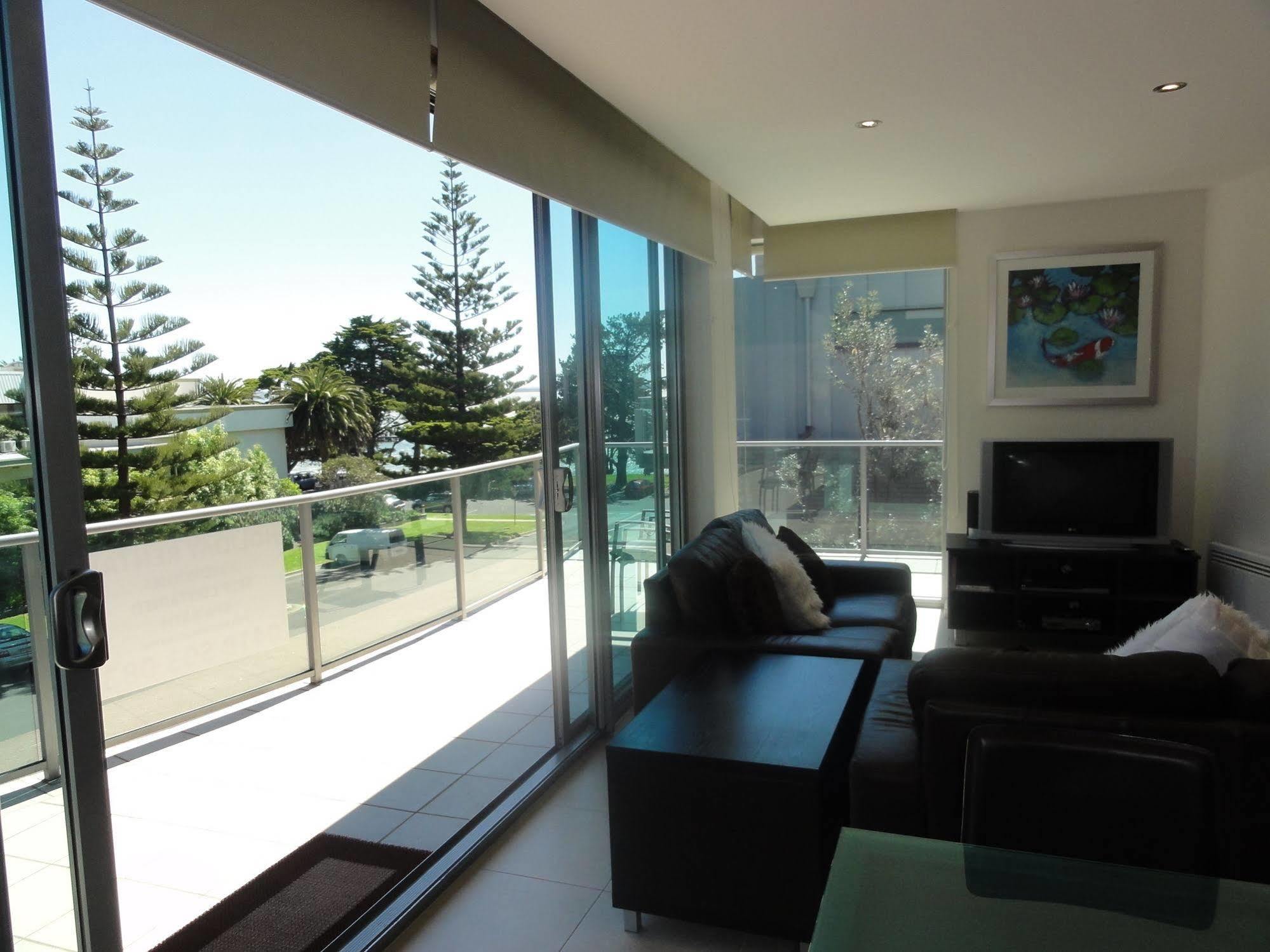 507 At The Waves Apartment