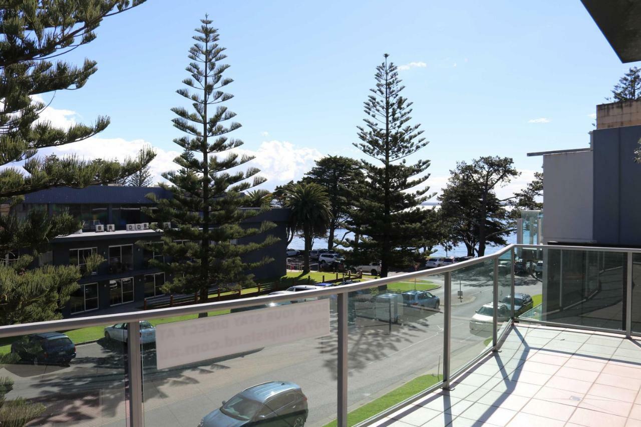 507 At The Waves Apartment Cowes